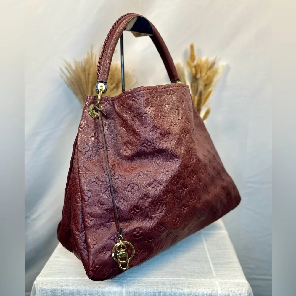 EUC Louis Vuitton Raisin Empreinte Monogram Leather Artsy MM